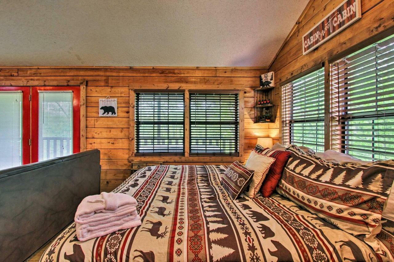 River Rush- Cozy Riverfront Cabin 5 Mi To Pigeon Forge Сивиървил Екстериор снимка